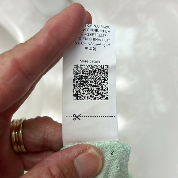 SHEIN lime green eyelet top. Non-adjustable Spaghetti straps Sz L - Picture 9 of 11